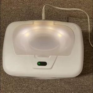 Electric wipe warmer